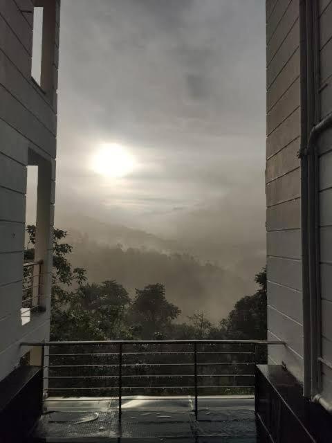 Elenji Vitara Resort Munnar Εξωτερικό φωτογραφία